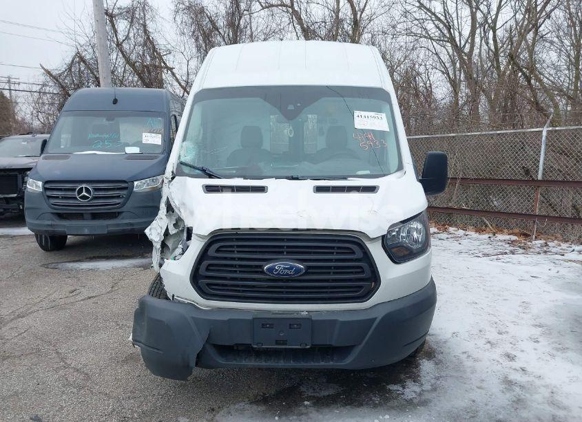 Photo 12 of 2018 Ford Transit-250 (VIN 1FTYR3XM7JKA82169)