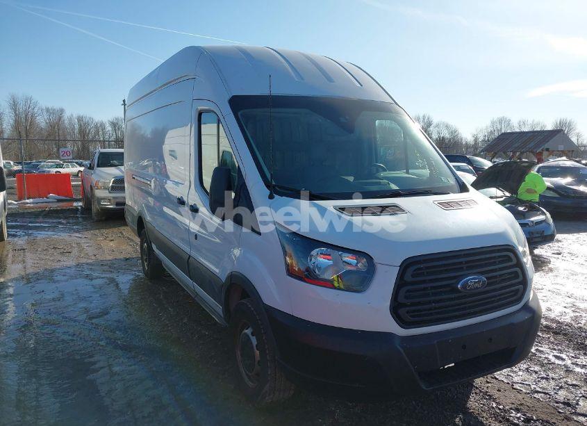 2018 Ford Transit-250 (VIN 1FTYR3XM7JKB24064) main photo