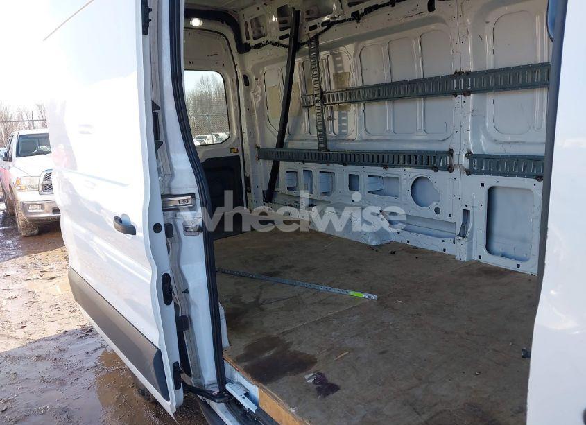 Photo 8 of 2018 Ford Transit-250 (VIN 1FTYR3XM7JKB24064)