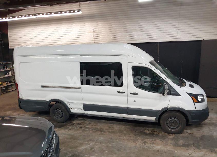 Photo 13 of 2018 Ford Transit-250 (VIN 1FTYR3XM8JKA10333)