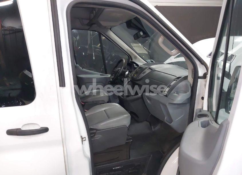 Photo 5 of 2018 Ford Transit-250 (VIN 1FTYR3XM8JKA10333)