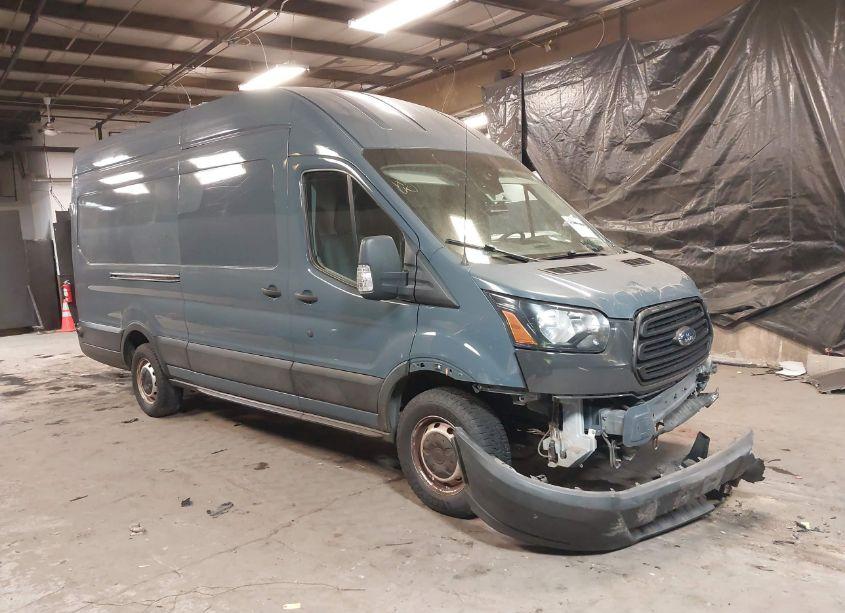 2019 Ford Transit-250 (VIN 1FTYR3XM8KKB12748) main photo