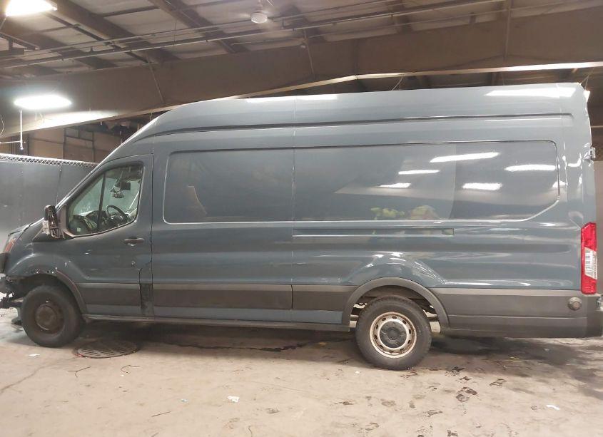 Photo 15 of 2019 Ford Transit-250 (VIN 1FTYR3XM8KKB12748)