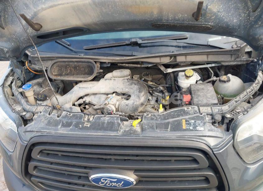 Photo 10 of 2019 Ford Transit-250 (VIN 1FTYR3XM8KKB13382)