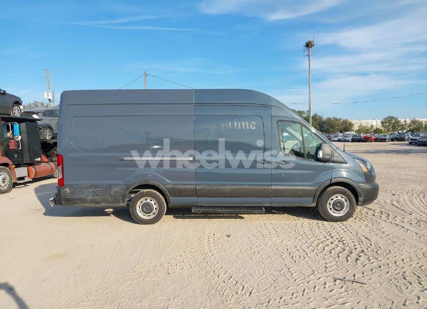 Photo 13 of 2019 Ford Transit-250 (VIN 1FTYR3XM8KKB13382)