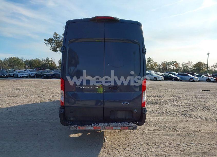 Photo 16 of 2019 Ford Transit-250 (VIN 1FTYR3XM8KKB13382)