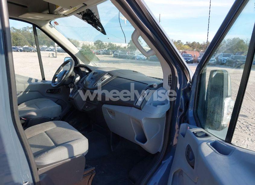 Photo 5 of 2019 Ford Transit-250 (VIN 1FTYR3XM8KKB13382)