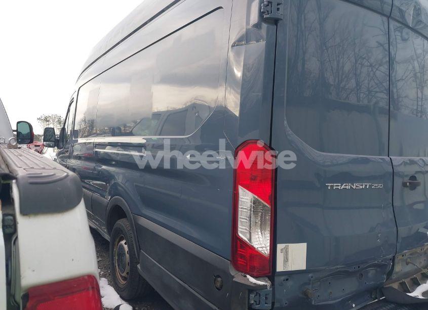 Photo 14 of 2019 Ford Transit-250 (VIN 1FTYR3XM8KKB78684)