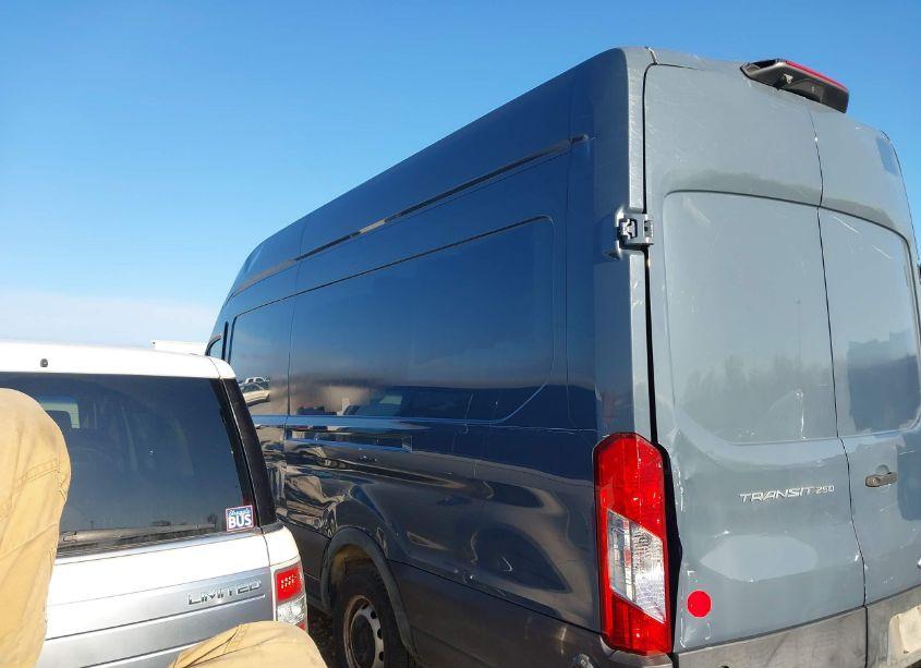Photo 13 of 2019 Ford Transit-250 (VIN 1FTYR3XMXKKB17627)