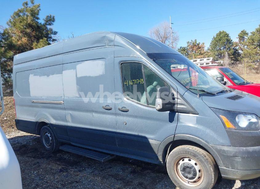 Photo 13 of 2019 Ford Transit-250 (VIN 1FTYR3XMXKKB17658)