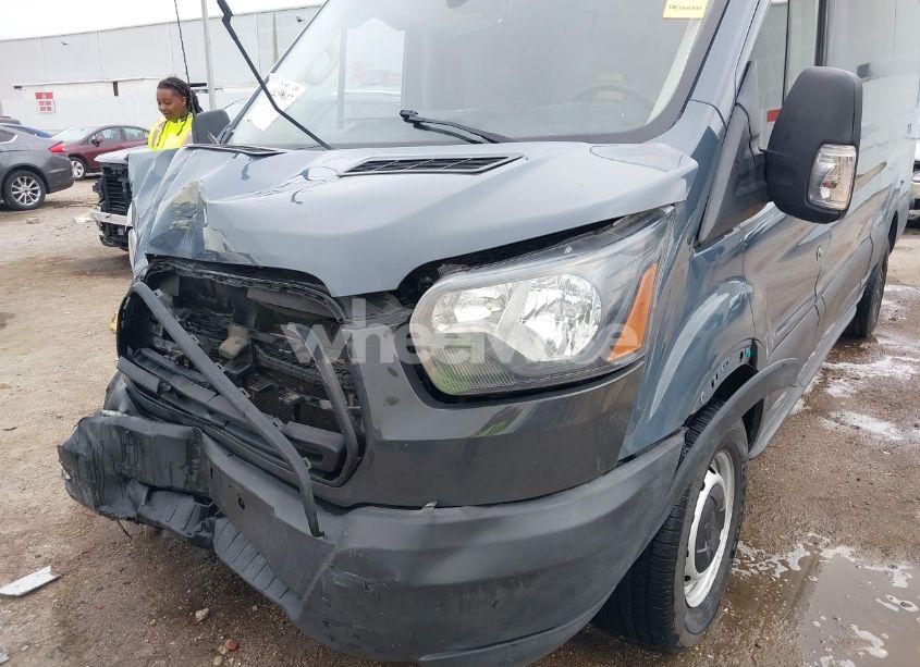 Photo 17 of 2019 Ford Transit-250 (VIN 1FTYR3XMXKKB90237)