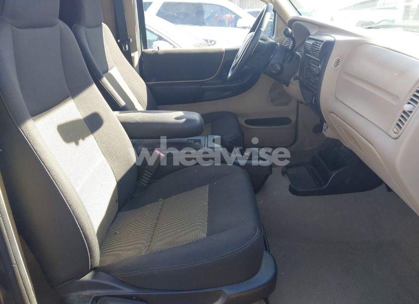 Photo 5 of 2004 Ford Ranger XLT (VIN 1FTYR44E94PA53721)