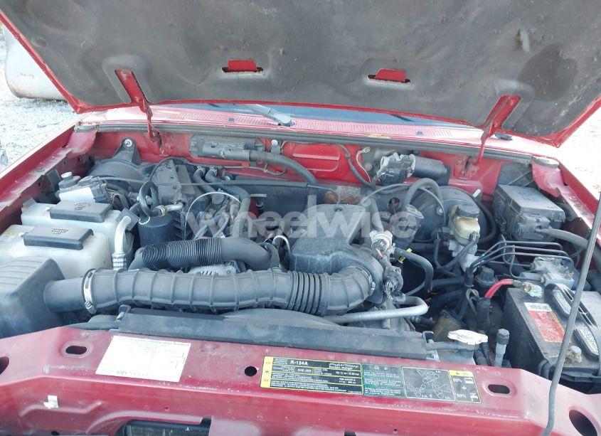 Photo 10 of 2004 Ford Ranger EDGE/TREMOR/XLT (VIN 1FTYR44U04PA06195)