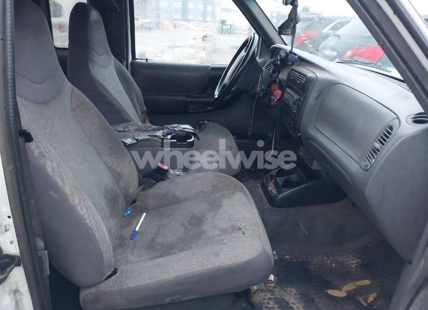 Photo 5 of 2002 Ford Ranger EDGE/TREMOR/XLT (VIN 1FTYR44U32PA59454)