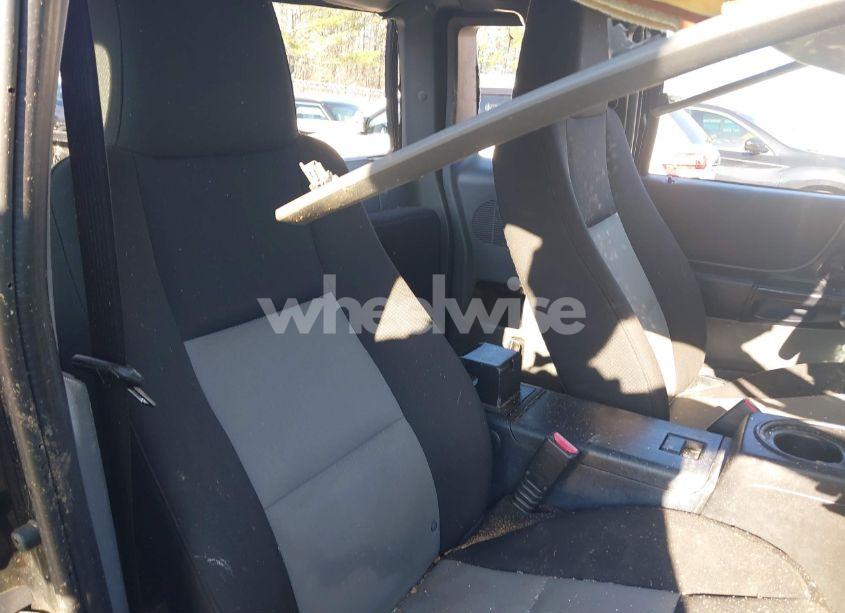 Photo 8 of 2004 Ford Ranger EDGE/TREMOR/XLT (VIN 1FTYR44U34PA83370)