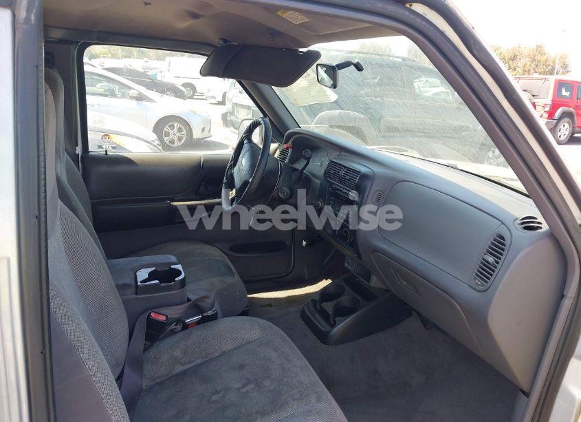 Photo 5 of 2002 Ford Ranger EDGE/TREMOR/XLT (VIN 1FTYR44U42PA23398)