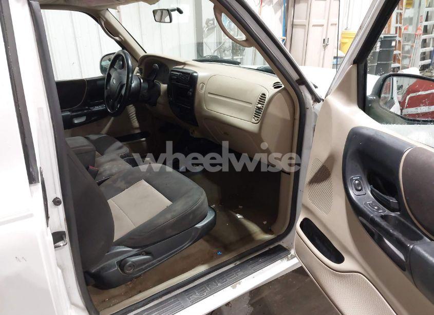 Photo 5 of 2005 Ford Ranger EDGE/STX/XLT (VIN 1FTYR44U75PA59414)