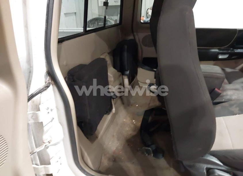 Photo 8 of 2005 Ford Ranger EDGE/STX/XLT (VIN 1FTYR44U75PA59414)