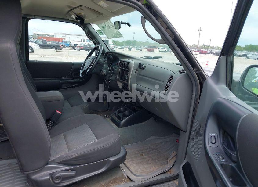 Photo 5 of 2004 Ford Ranger EDGE/TREMOR/XLT (VIN 1FTYR44U84PA23505)