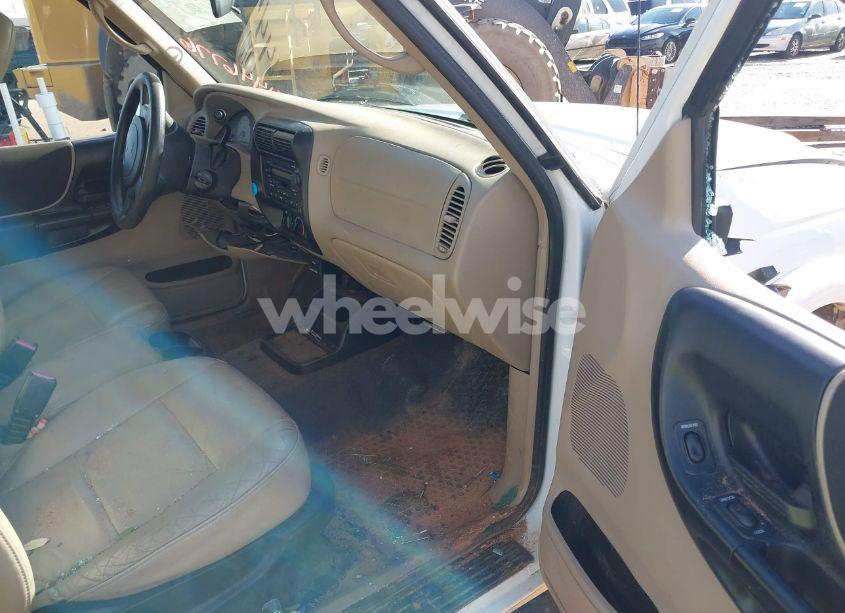 Photo 5 of 2005 Ford Ranger EDGE/STX/XLT (VIN 1FTYR44U85PA46655)