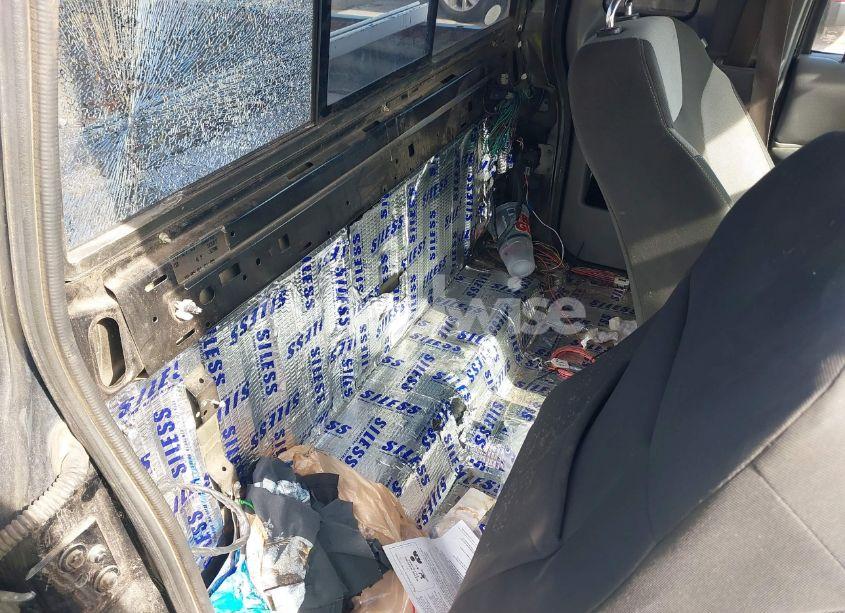 Photo 8 of 2002 Ford Ranger EDGE/TREMOR/XLT (VIN 1FTYR44U92PA30749)