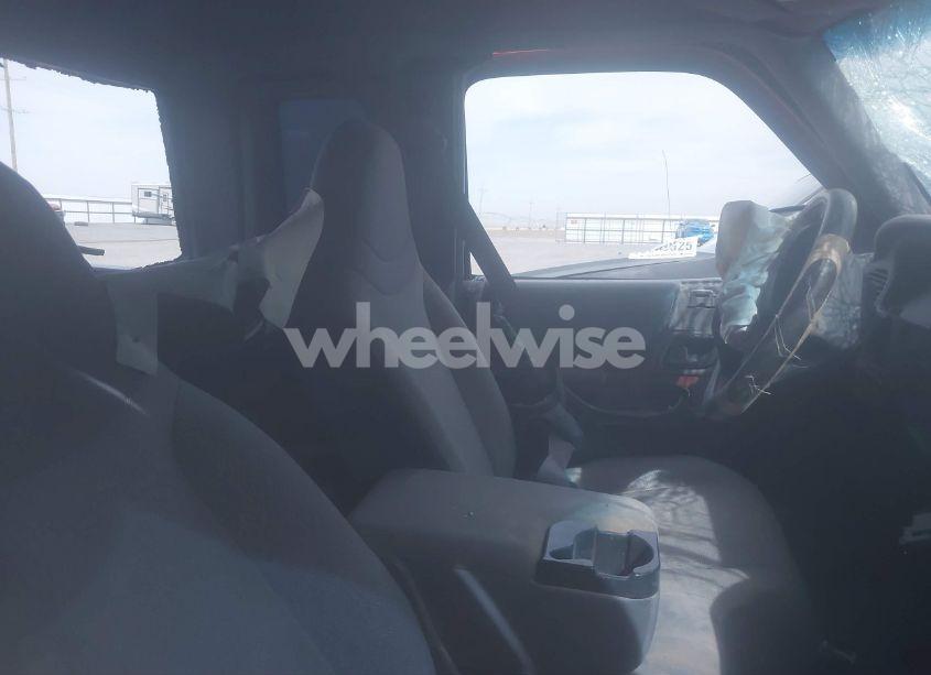 Photo 5 of 2002 Ford Ranger (VIN 1FTYR44V62PB45334)