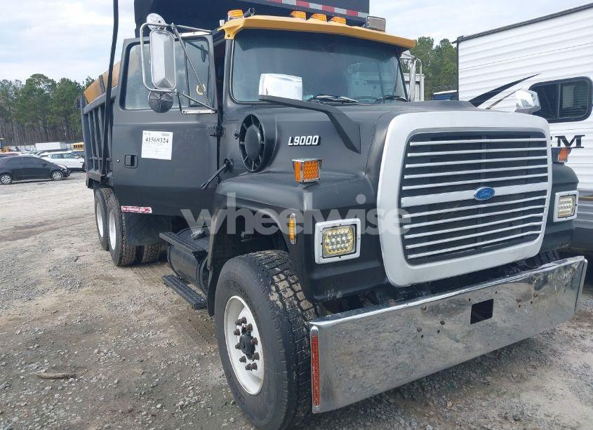 1995 Ford Lt9000 LT9000 (VIN 1FTYU90L5SVA47942) main photo
