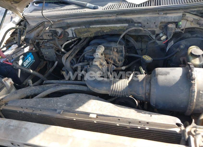 Photo 10 of 2001 Ford F-150 XL/XLT (VIN 1FTZF17201NB45630)