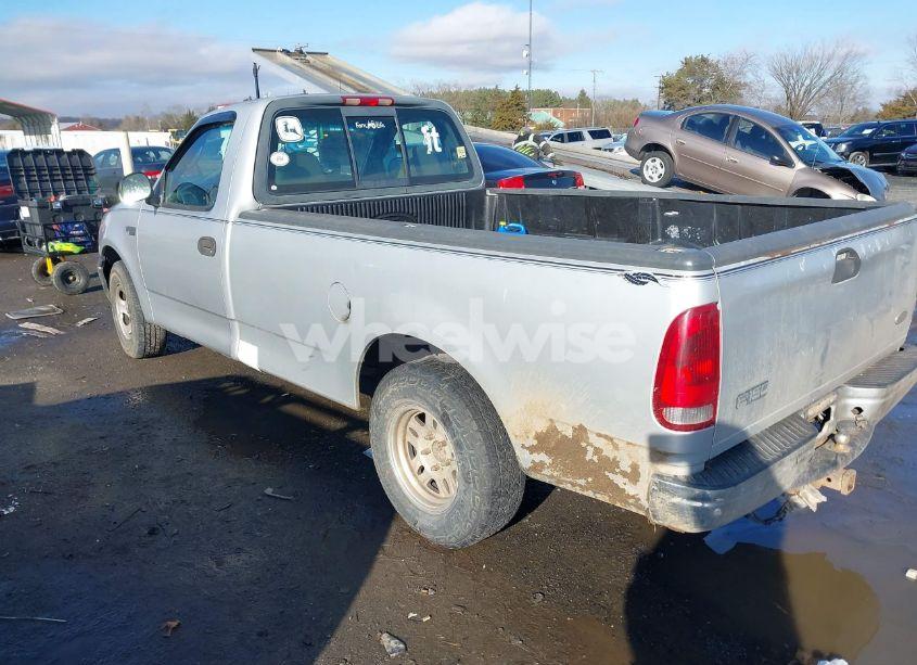 Photo 3 of 2001 Ford F-150 XL/XLT (VIN 1FTZF17201NB45630)