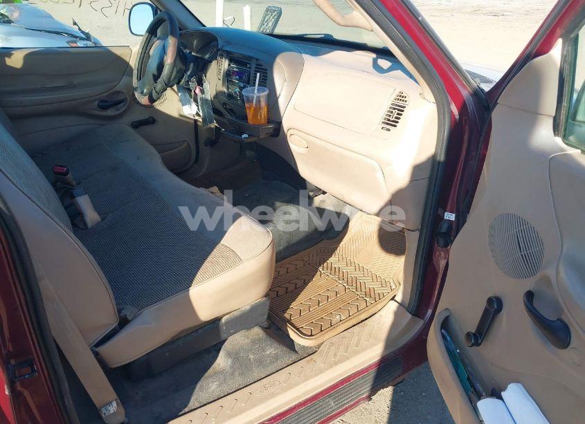 Photo 5 of 1998 Ford F-150 STANDARD/XL/XLT (VIN 1FTZF1720WNB57431)