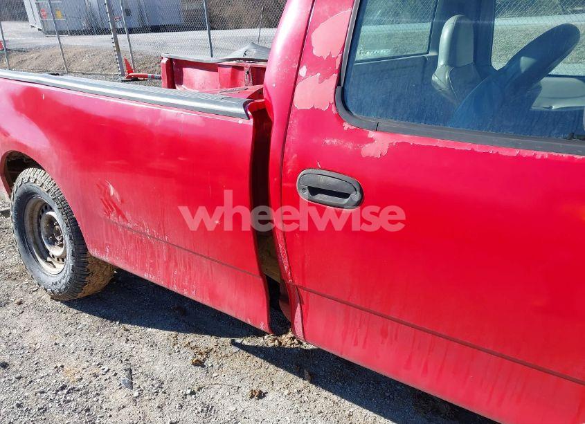 Photo 18 of 1998 Ford F-150 STANDARD/XL/XLT (VIN 1FTZF1720WNB72169)