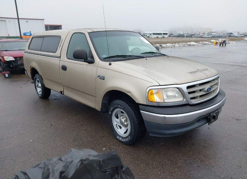 2000 Ford F-150 WORK SERIES/XL/XLT (VIN 1FTZF1720YKA95209) main photo