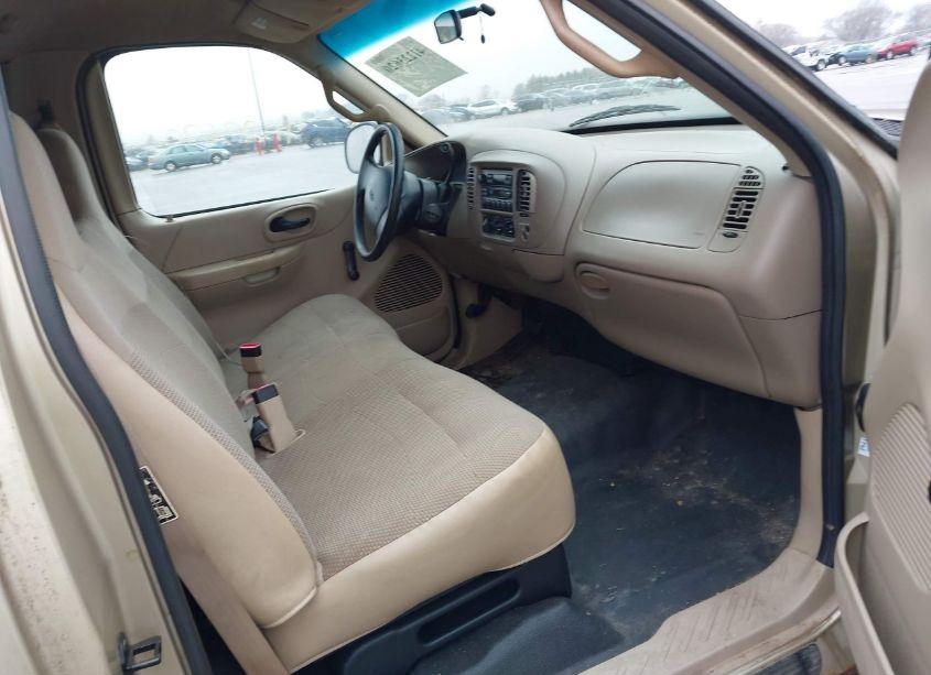 Photo 5 of 2000 Ford F-150 WORK SERIES/XL/XLT (VIN 1FTZF1720YKA95209)