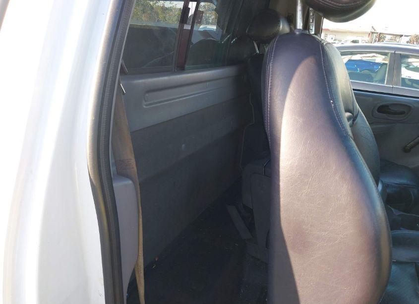 Photo 8 of 2000 Ford F-150 WORK SERIES/XL/XLT (VIN 1FTZF1721YNC33676)