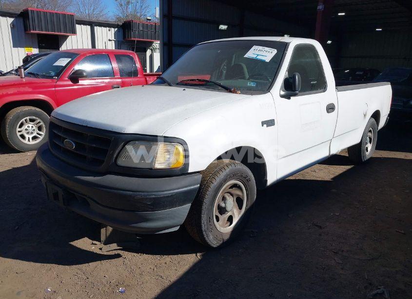 Photo 2 of 2001 Ford F-150 XL/XLT (VIN 1FTZF17221NA41088)
