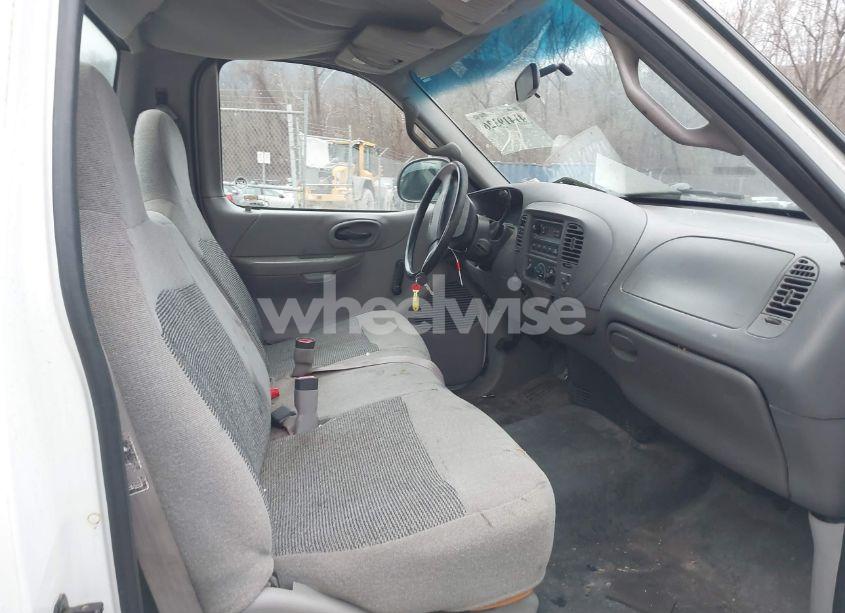 Photo 5 of 2000 Ford F-150 WORK SERIES/XL/XLT (VIN 1FTZF1722YNB80793)