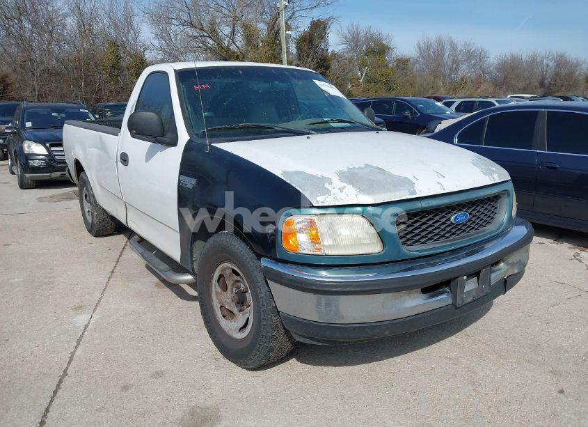 2001 Ford F-150 XL/XLT (VIN 1FTZF17231KB06970) main photo