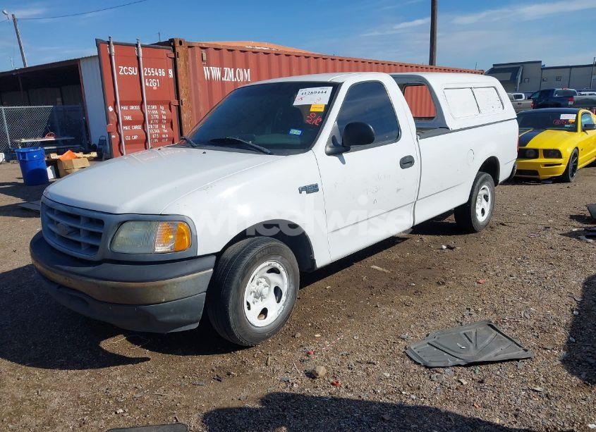 Photo 2 of 2001 Ford F-150 XL/XLT (VIN 1FTZF17231NB00536)