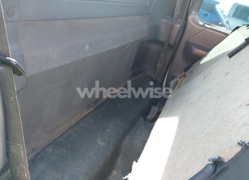 Photo 8 of 2001 Ford F-150 XL/XLT (VIN 1FTZF17231NB00536)