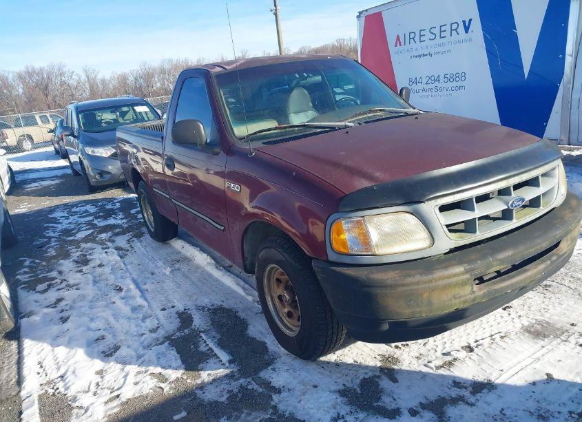 1998 Ford F-150 STANDARD/XL/XLT (VIN 1FTZF1723WNB78452) main photo