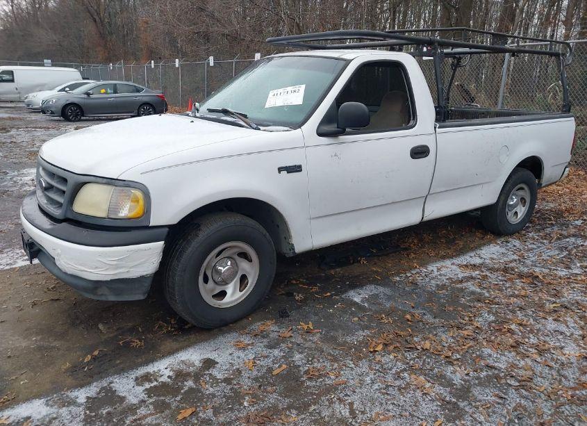 Photo 2 of 2000 Ford F-150 WORK SERIES/XL/XLT (VIN 1FTZF1723YNB09652)