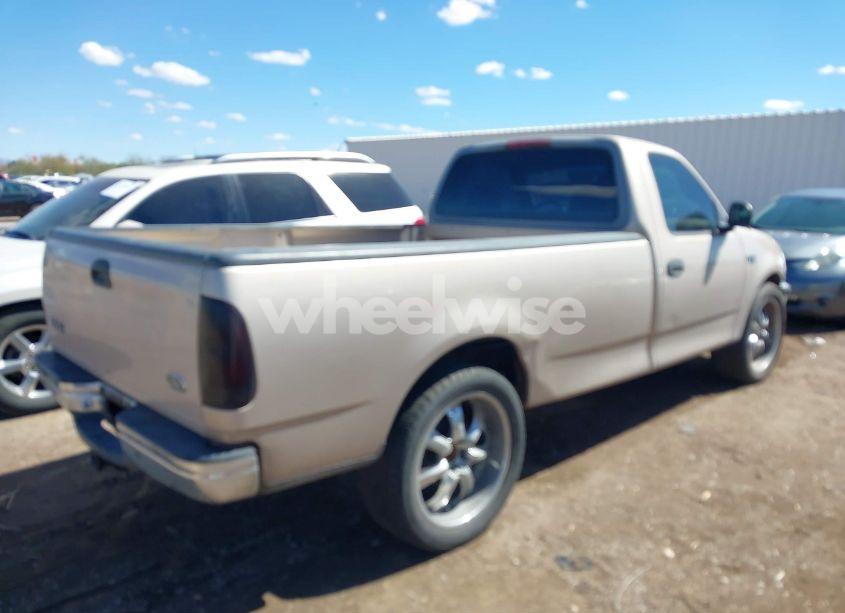 Photo 4 of 1998 Ford F-150 STANDARD/XL/XLT (VIN 1FTZF1726WKB44118)