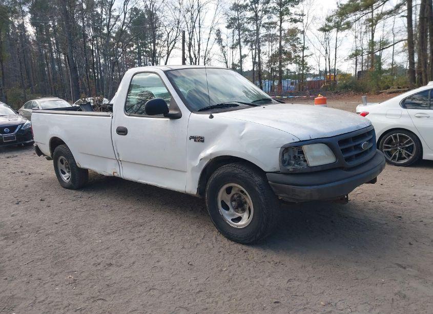 2001 Ford F-150 XL/XLT (VIN 1FTZF17271NA46710) main photo