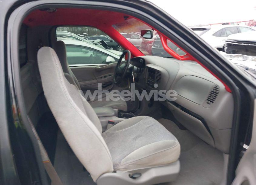 Photo 5 of 1998 Ford F-150 STANDARD/XL/XLT (VIN 1FTZF1727WNC34697)