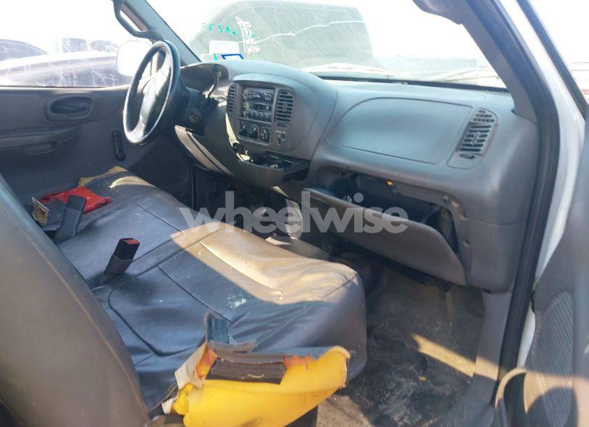 Photo 5 of 2001 Ford F-150 XL/XLT (VIN 1FTZF17281NB24993)