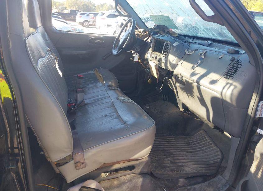 Photo 5 of 2001 Ford F-150 XL/XLT (VIN 1FTZF17281NB48291)