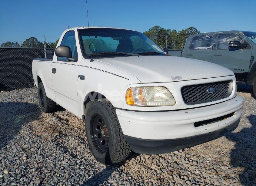 1998 Ford F-150 STANDARD/XL/XLT (VIN 1FTZF1728WNC10750) main photo