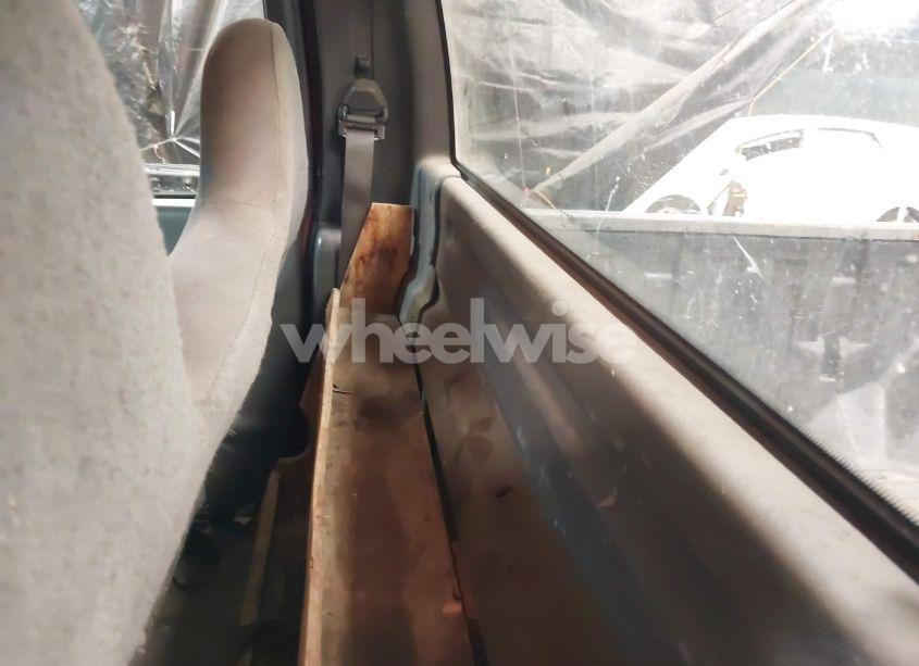 Photo 8 of 2000 Ford F-150 WORK SERIES/XL/XLT (VIN 1FTZF1729YNC11943)