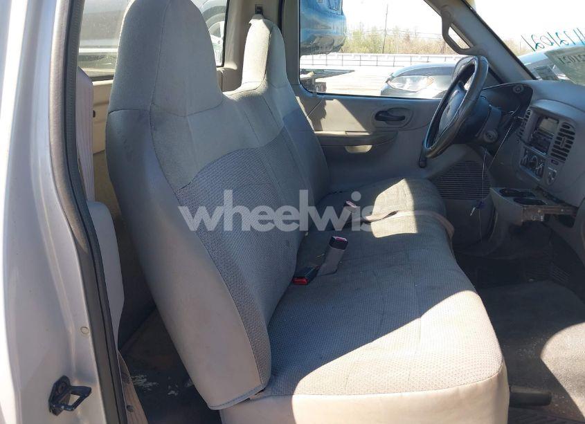 Photo 8 of 2000 Ford F-150 WORK SERIES/XL/XLT (VIN 1FTZF172XYNA19690)