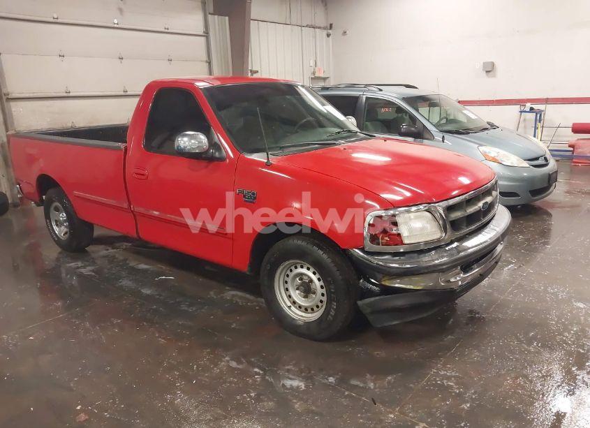 1998 Ford F-150 LARIAT/STANDARD/XL/XLT (VIN 1FTZF1767WKB82038) main photo